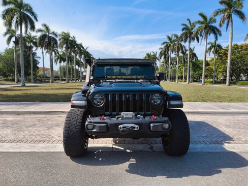 Used 2020 Jeep Gladiator Rubicon AWD/4WD image 2