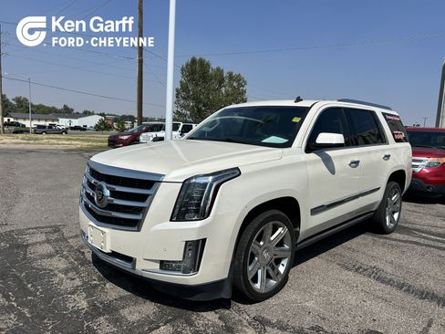 Used 2015 Cadillac Escalade Premium AWD/4WD image 1