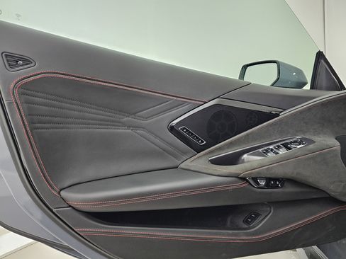 Used 2025 Chevrolet Corvette Z06 w/ Stealth Interior Trim Package image 12