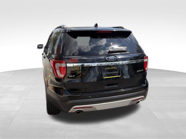 Used 2016 Ford Explorer XLT w/ Equipment Group 202A FWD image 25