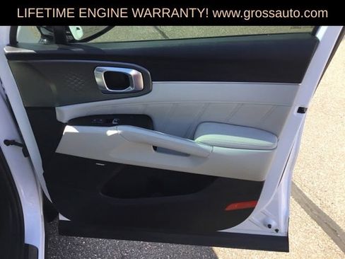 Used 2023 Kia Sorento SX AWD/4WD image 16