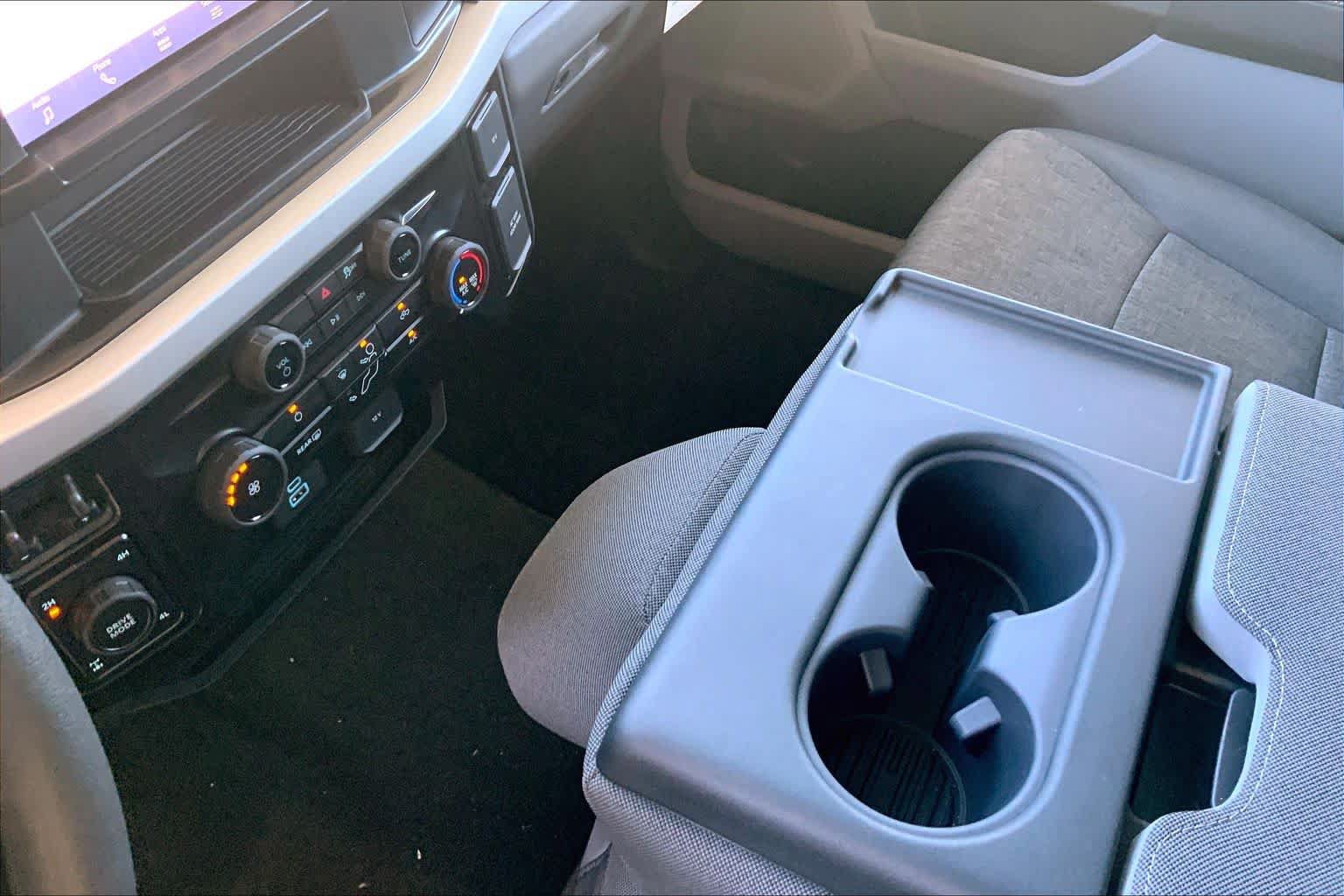 New 2026 Ford F250 XL w/ STX Appearance Package AWD/4WD image 8