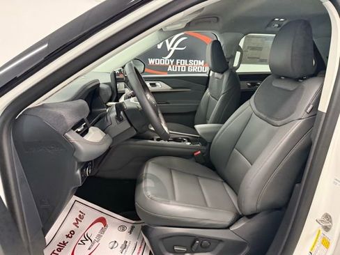 New 2026 Ford Explorer Active w/ Active Comfort Package image 12