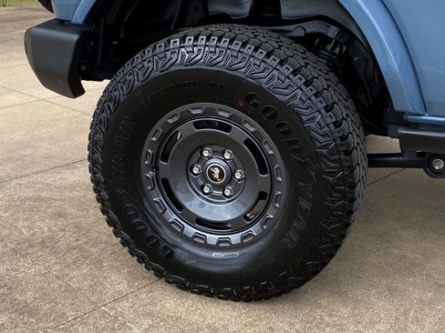 Used 2023 Ford Bronco Outer Banks image 8