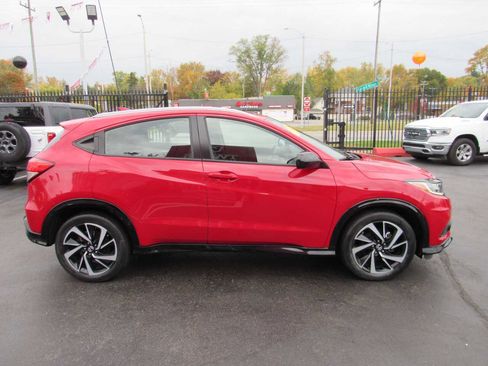 Used 2019 Honda HR-V Sport image 5