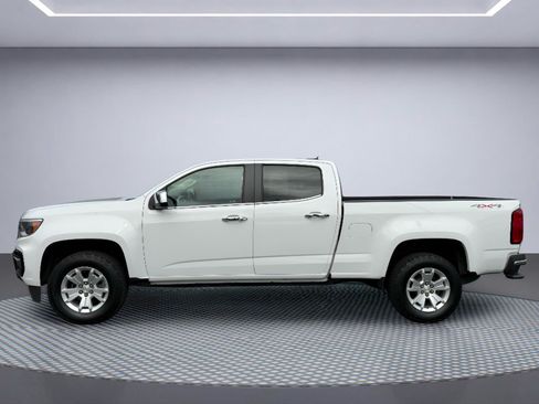 Used 2022 Chevrolet Colorado LT w/ Safety Package AWD/4WD image 3