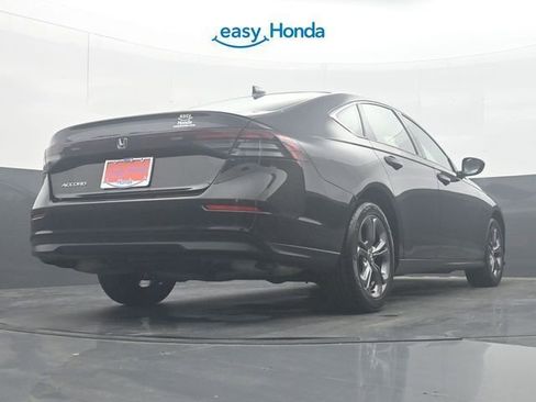Used 2023 Honda Accord EX image 33