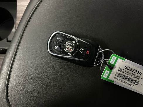 Used 2024 Buick Enclave Avenir w/ Avenir Technology Package AWD/4WD image 22