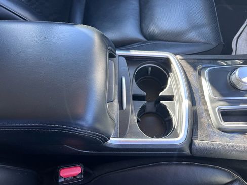 Used 2022 Chrysler 300 Touring L w/ Comfort Group image 24