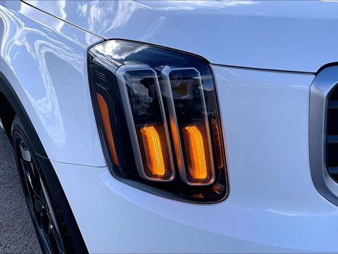 Used 2025 Kia Telluride S image 30