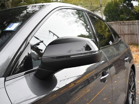 Used 2023 Audi SQ5 Premium Plus w/ Premium Plus Package image 39