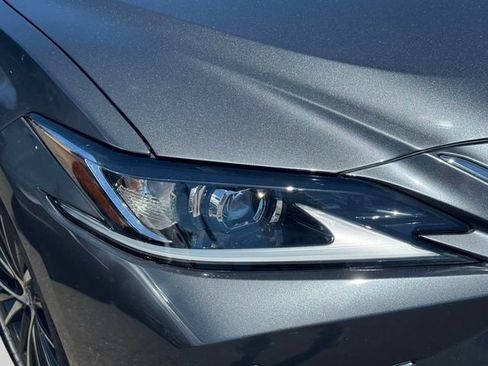 Certified 2024 Lexus ES 350 w/ Premium Package FWD image 12