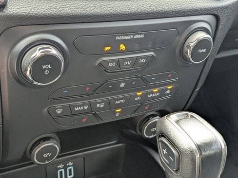 Used 2019 Ford Ranger Lariat w/ Trailer Tow Package image 19