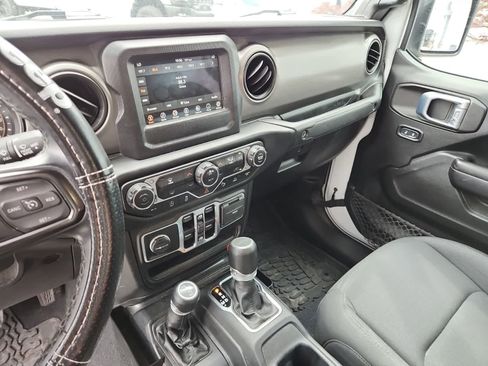 Used 2021 Jeep Gladiator Sport AWD/4WD image 11