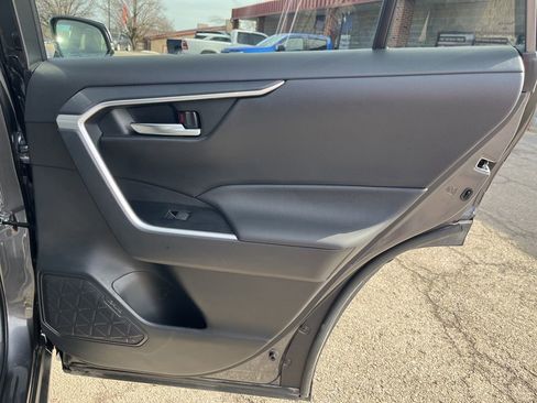 Used 2025 Toyota RAV4 XLE w/ Convenience Package image 29