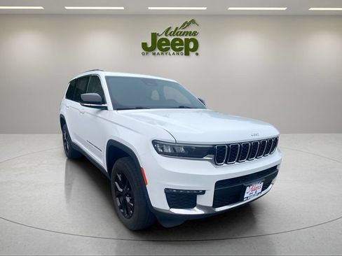 Used 2023 Jeep Grand Cherokee L Limited AWD/4WD image 15