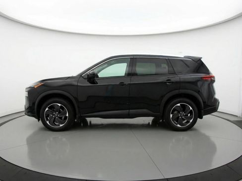 Used 2025 Nissan Rogue SV image 5