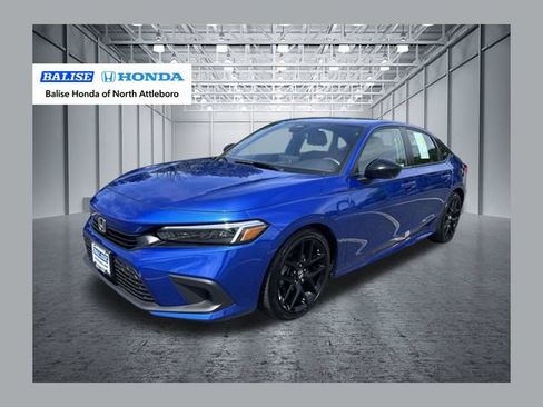 Used 2023 Honda Civic Sport image 1