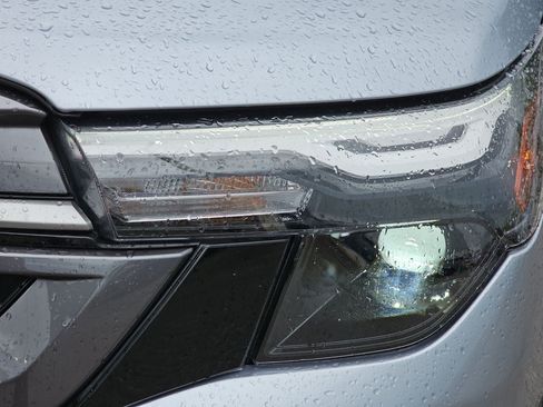 Certified 2025 Subaru Forester Premium AWD/4WD image 37