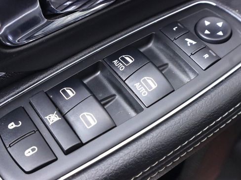 Used 2018 RAM 2500 Laramie w/ Convenience Group image 30