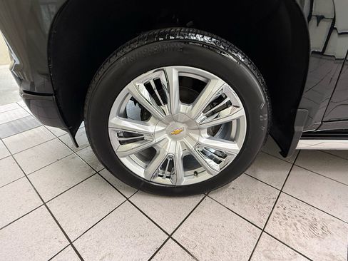 Certified 2025 Chevrolet Silverado 1500 High Country w/ High Country Premium Package image 12