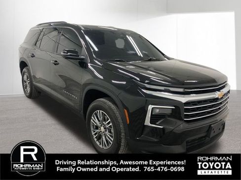 Used 2024 Chevrolet Traverse LT FWD image 9