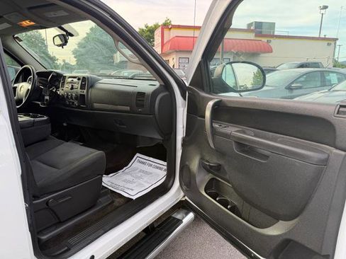 Used 2012 Chevrolet Silverado 1500 LT AWD/4WD image 19