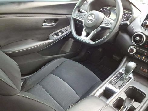 Used 2024 Nissan Sentra SV FWD image 19
