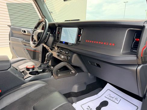 Used 2025 Ford Bronco Raptor AWD/4WD image 34