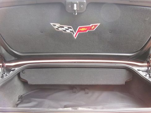 Used 2007 Chevrolet Corvette Convertible w/ Preferred Equipment Group RWD image 28
