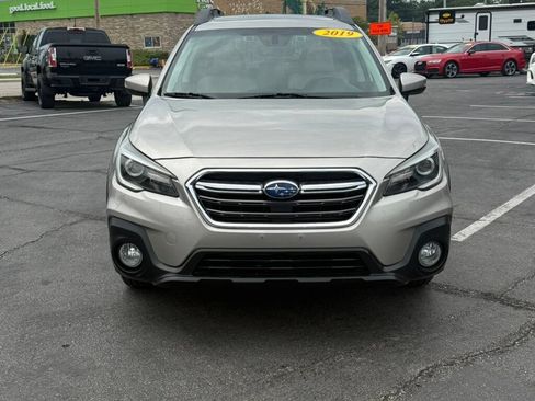 Used 2019 Subaru Outback 2.5i Limited w/ Protection Package #1 AWD/4WD image 3
