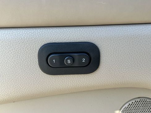 Used 2020 Jeep Grand Cherokee Overland image 31