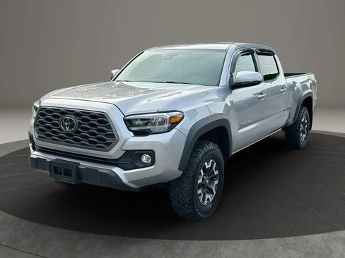 Used 2021 Toyota Tacoma TRD Off-Road AWD/4WD image 9