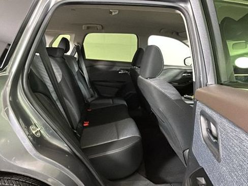 Used 2023 Nissan Rogue SV AWD/4WD image 30
