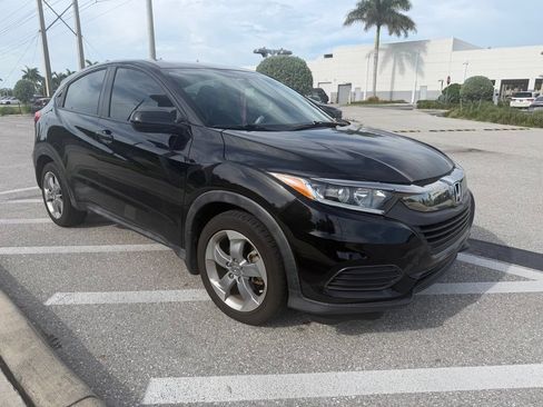 Used 2019 Honda HR-V LX image 7