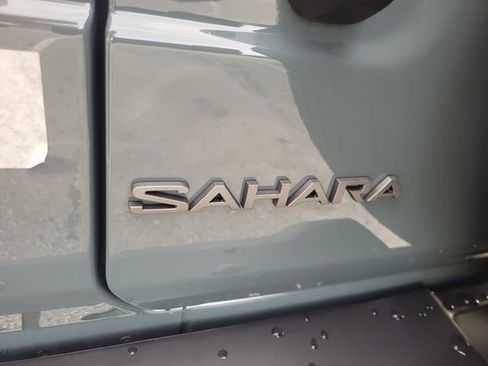 New 2026 Jeep Wrangler Unlimited Sahara AWD/4WD image 12