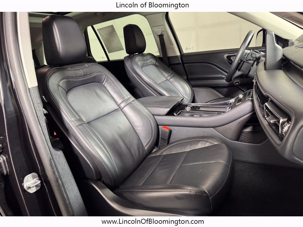 Certified 2025 Lincoln Aviator Reserve AWD/4WD image 11