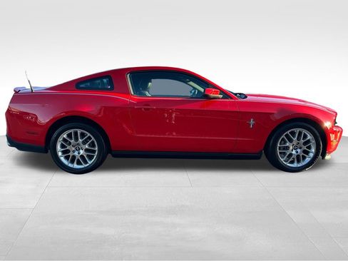Used 2012 Ford Mustang Premium image 6