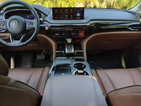 Used 2022 Acura MDX SH-AWD w/ Advance Package image 14