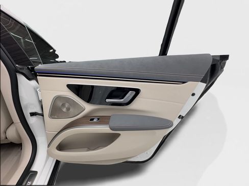Used 2023 Mercedes-Benz EQS 450+ Sedan image 26