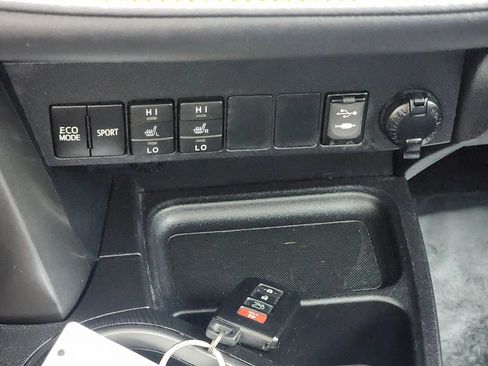 Used 2016 Toyota RAV4 SE AWD/4WD image 20