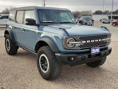 Used 2022 Ford Bronco Badlands image 4