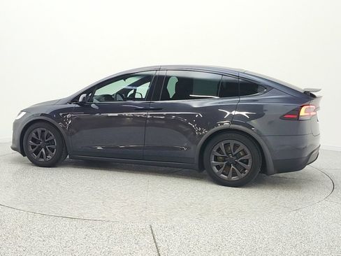 Used 2024 Tesla Model X image 8
