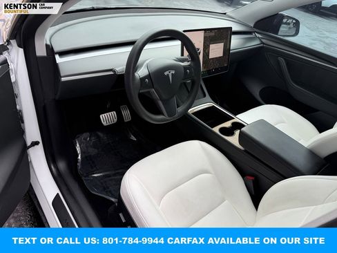 Used 2023 Tesla Model Y Performance image 32