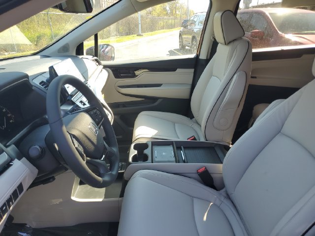 New 2027 Honda Odyssey Touring image 17