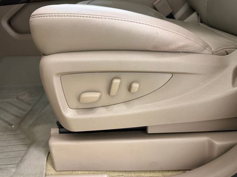 Used 2017 Chevrolet Tahoe LT w/ LT Signature Package image 13