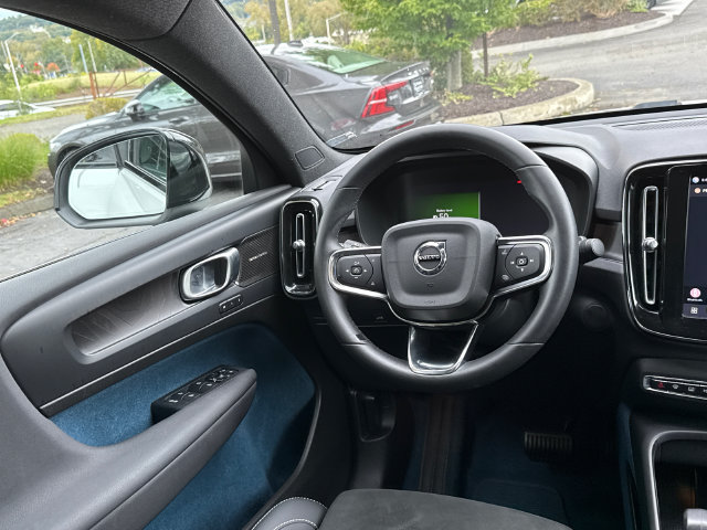 Certified 2023 Volvo C40 P8 Recharge Ultimate AWD/4WD image 22