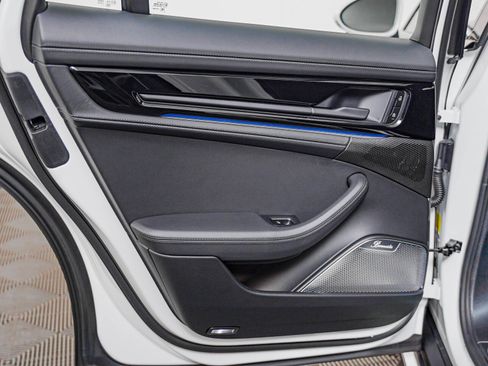 Certified 2024 Porsche Panamera RWD image 30