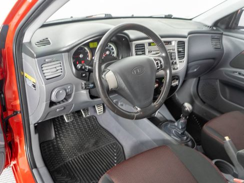Used 2009 Kia Rio5 w/ PWR Pkg FWD image 12