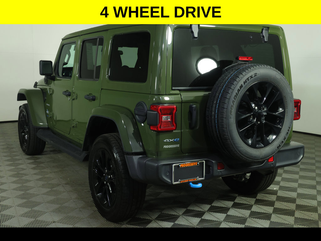 Used 2024 Jeep Wrangler Unlimited Sahara w/ Dual Top Group AWD/4WD image 4